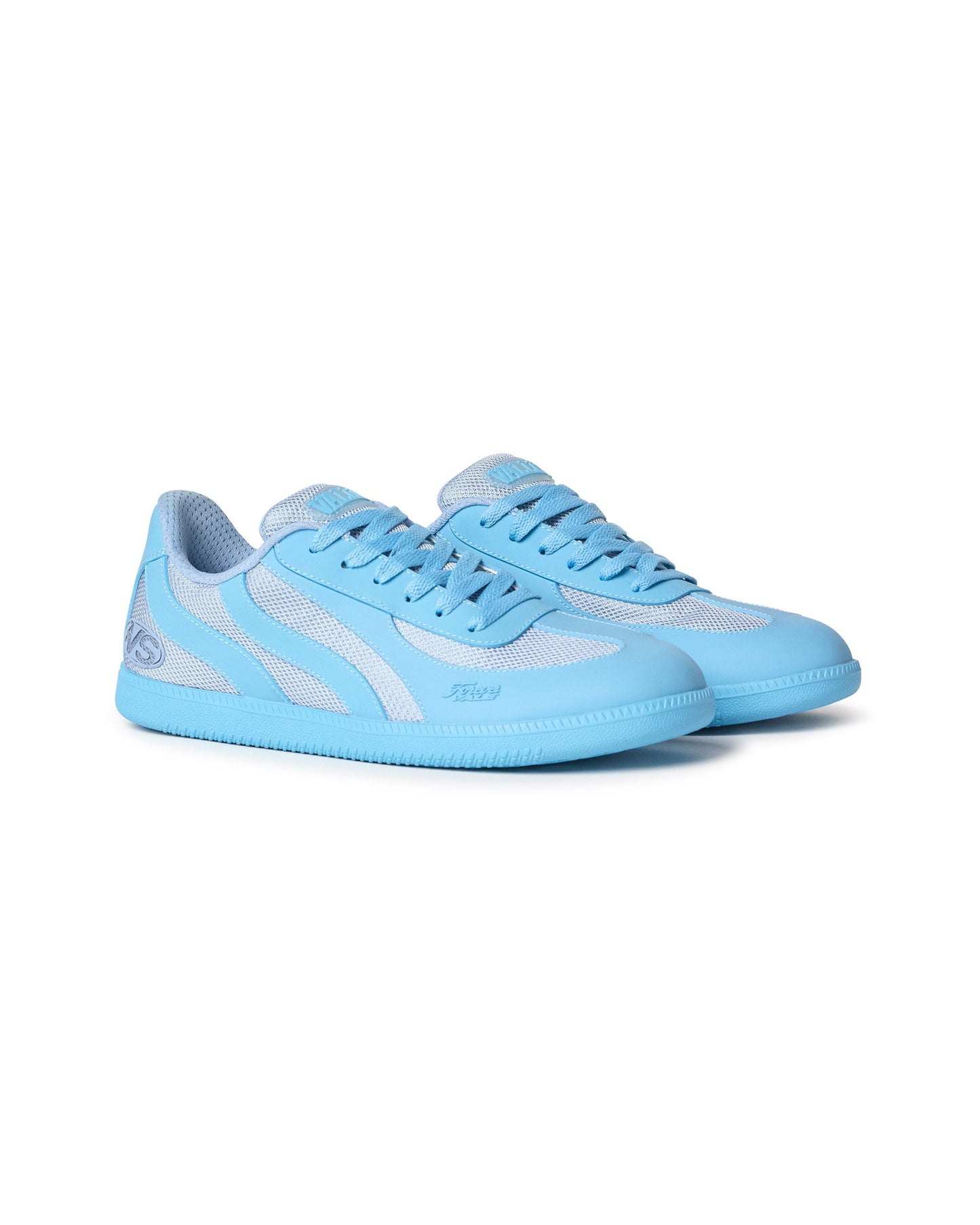 AQUA TRAINERS